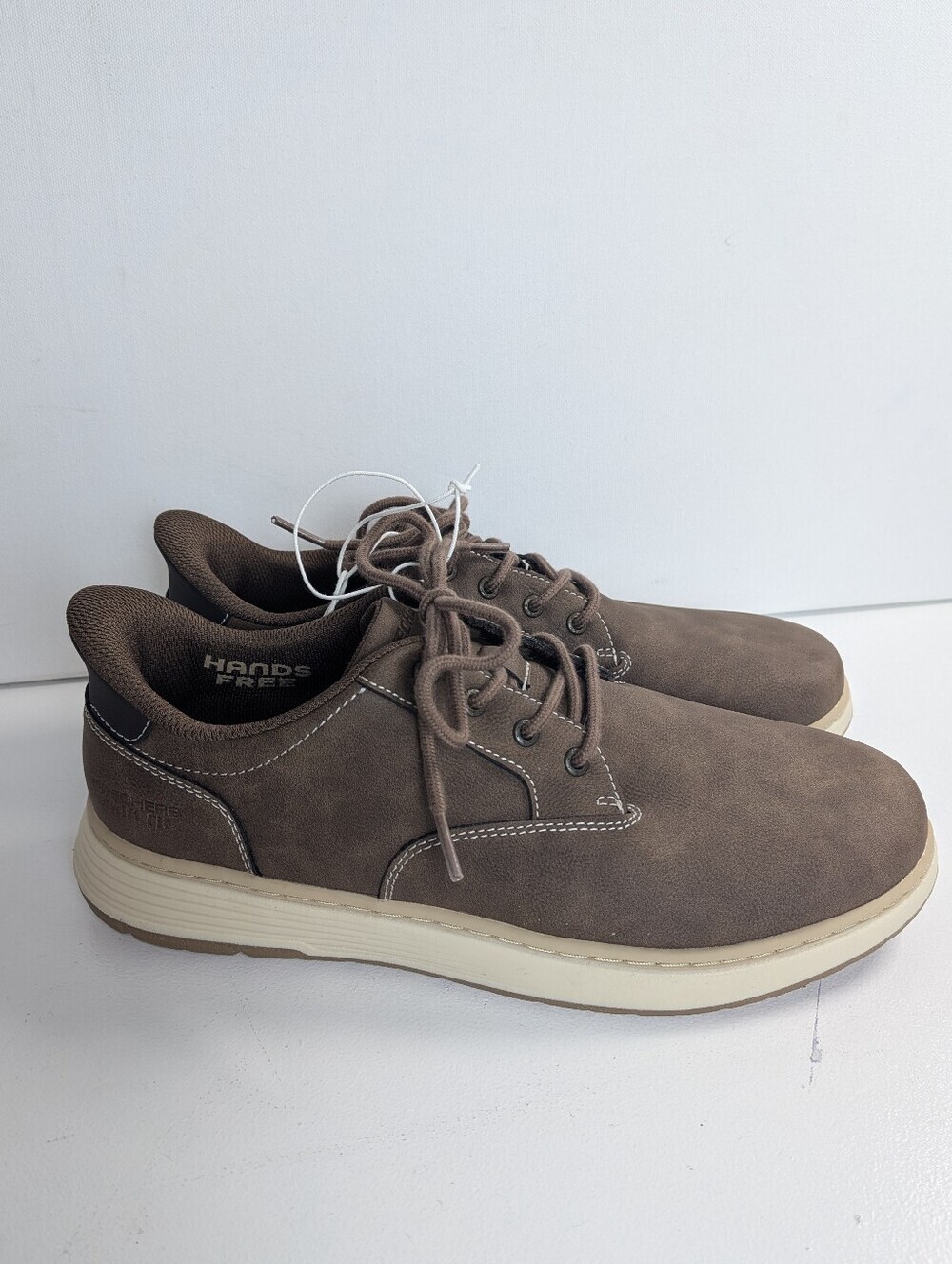 NWT Skechers Men Slip On Hands Free Swift Fit Casual Lace Up Shoe Brown Sz 9
